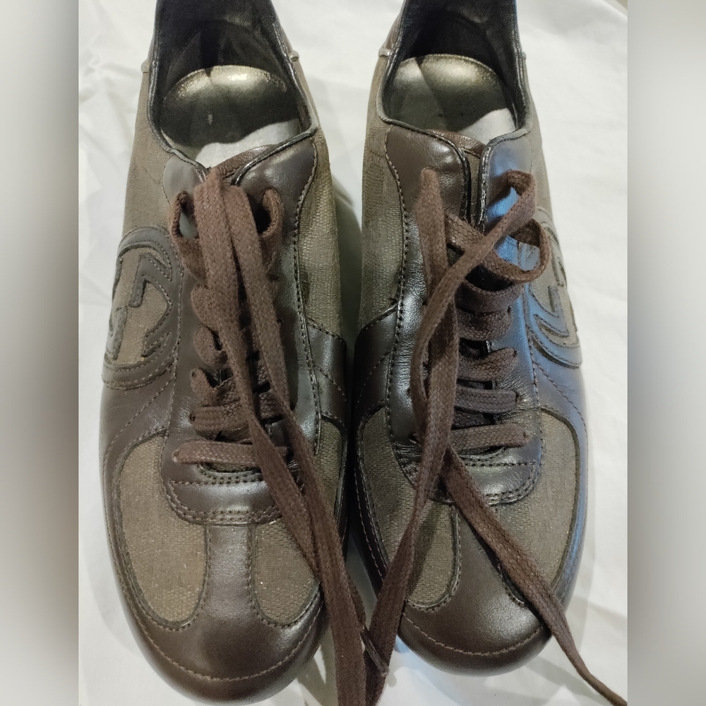 Classic Gucci sneakers